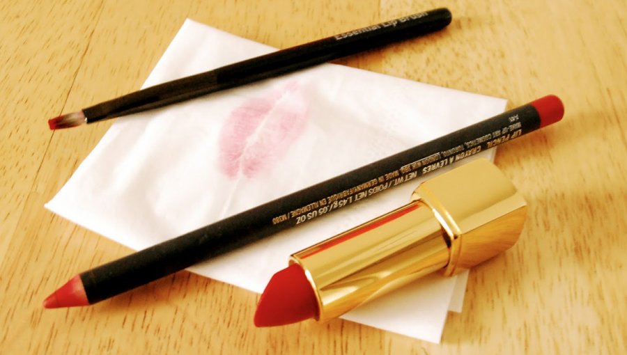 How to properly paint lips with lipstick - makeup rules