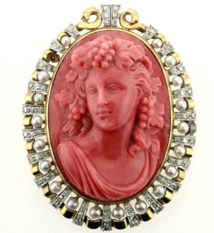 Coral cameo