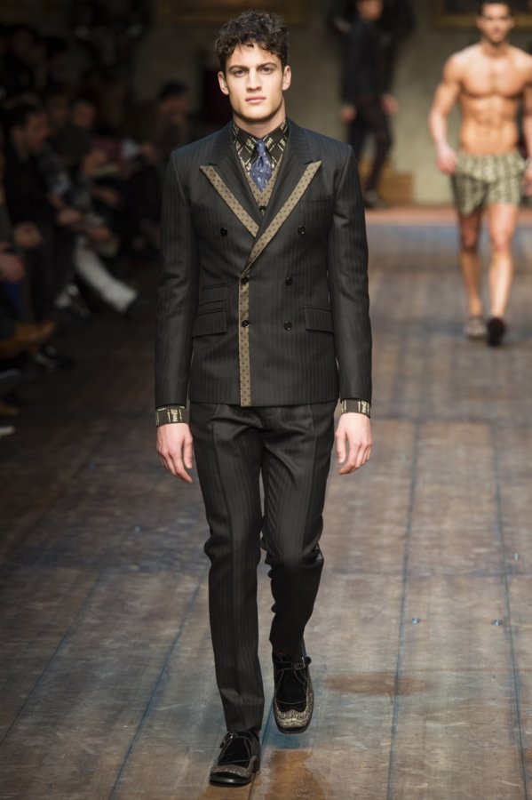 Dolce & Gabbana men's suit, photo