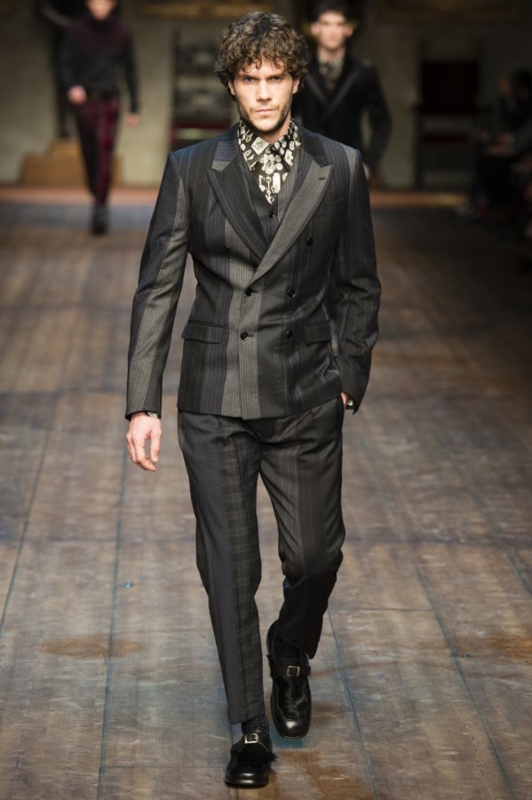 Dolce & Gabbana men's suit, photo