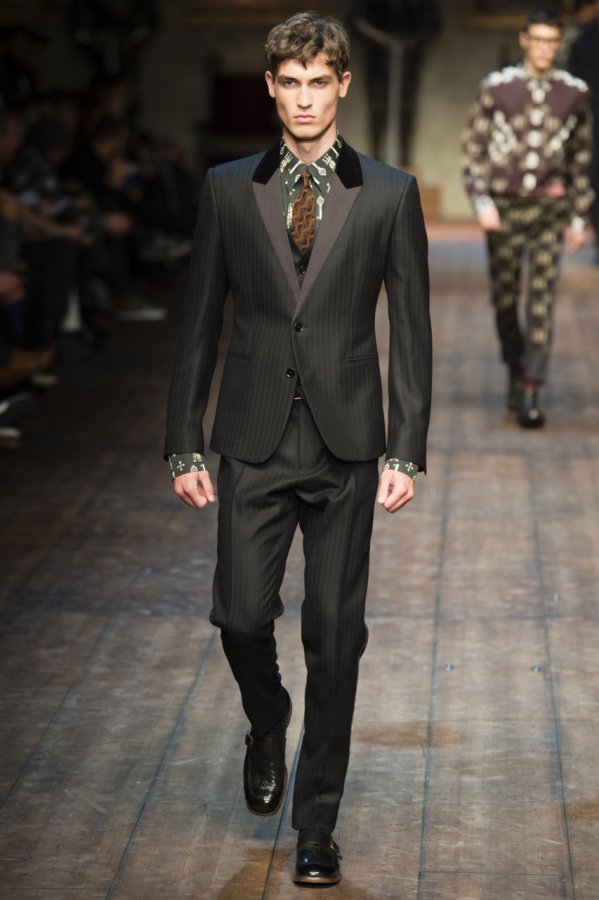 Dolce & Gabbana men's suit, photo