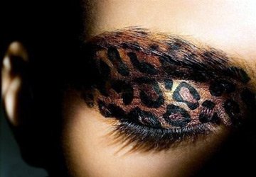 Leopard eye makeup