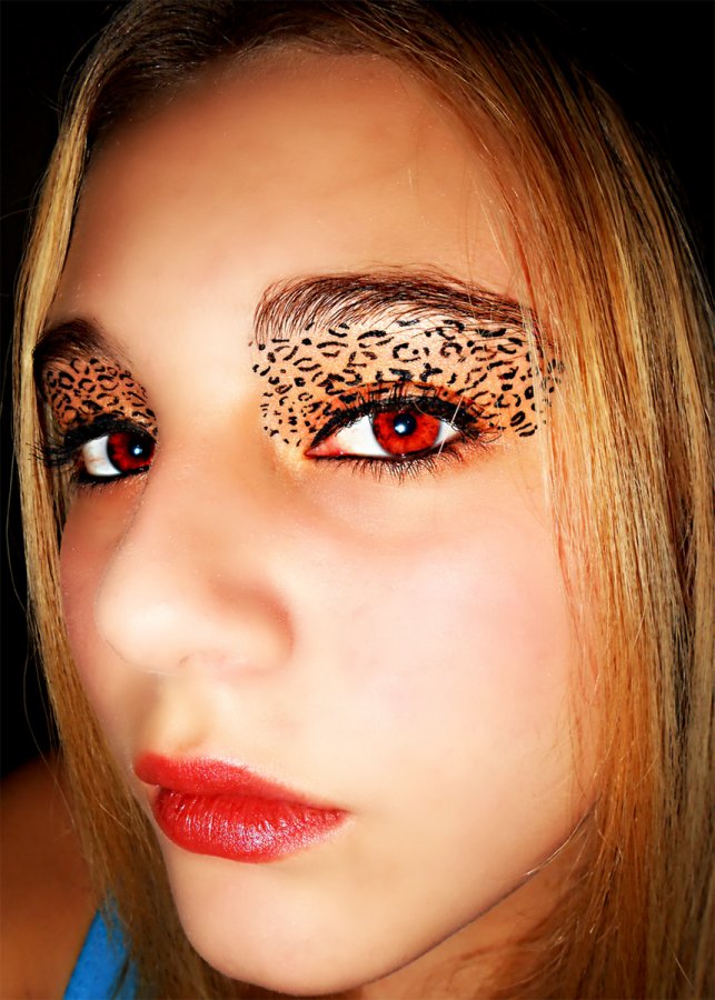 Leopard eye makeup - photo