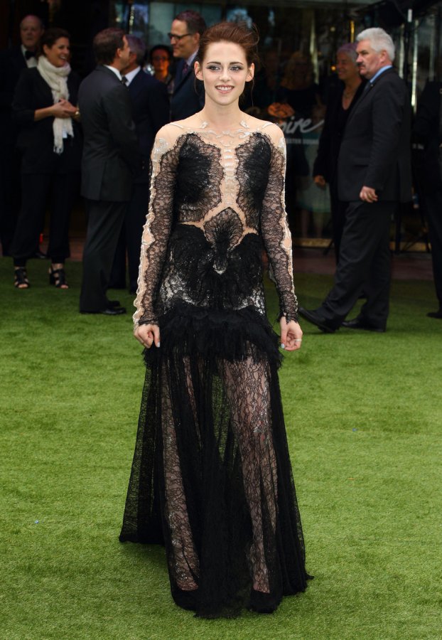 La robe noire de Kristen Stewart