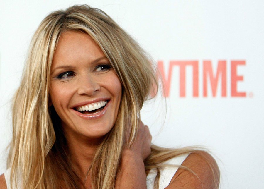 Portrait photo of Elle Macpherson