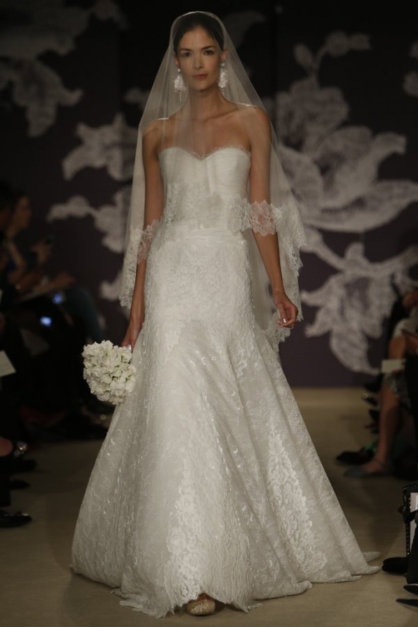 Lace wedding dress 2024