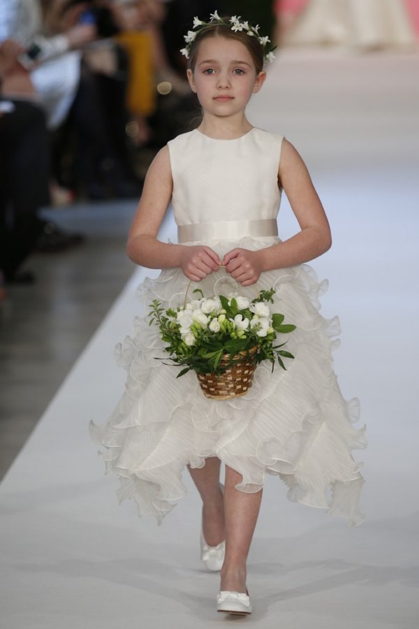 Dress for girls by Oscar de la Renta