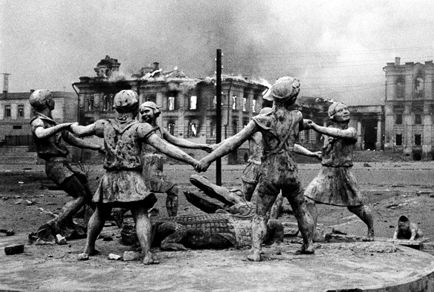 Stalingrad fountain 1943