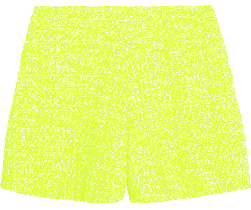 Fashionable short shorts 2024