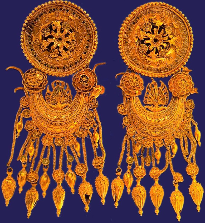 Gold jewelry of the Scythians