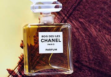 Bois des Iles by Chanel