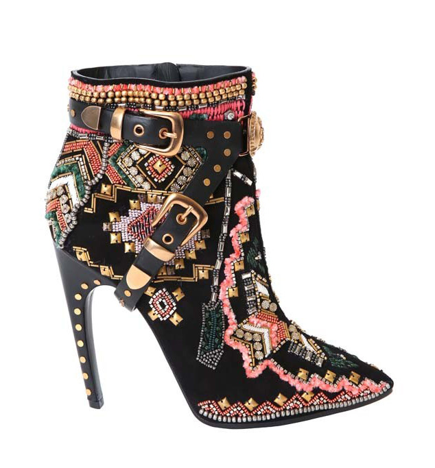 Fashionable ankle boots, photo