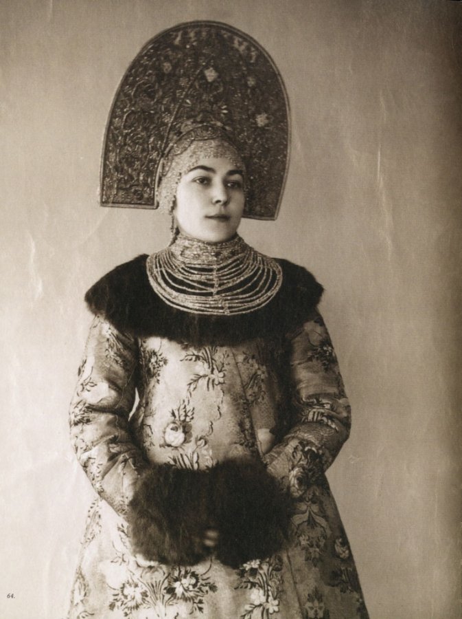 Traditional Russian outfit, photo