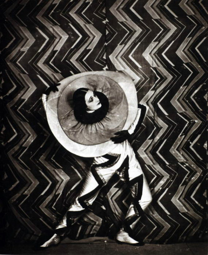 Costume de scène par Sonia Delaunay