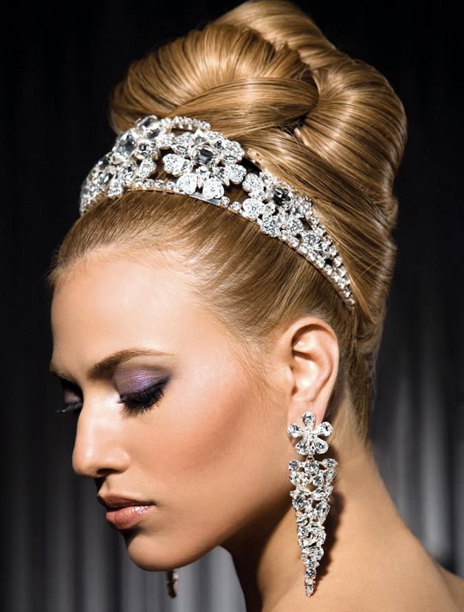 Bridal hairstyle with a bun