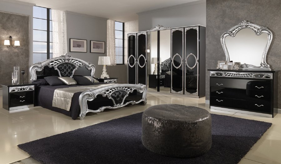 Dark glamor bedroom