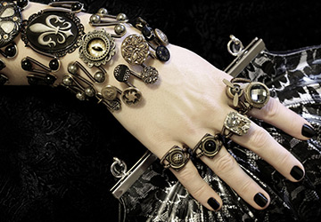 Black gold jewelry