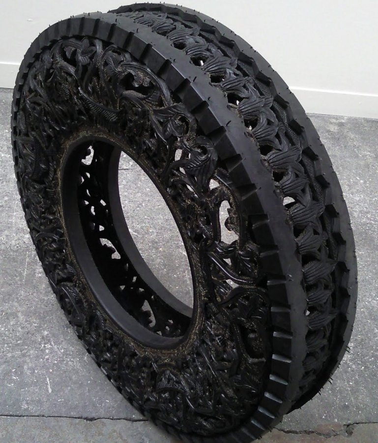 Car tire thread