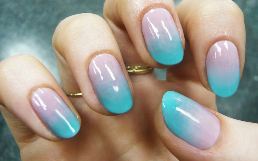 gradient nail design