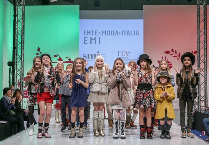 Completion and results of the fashion exhibition in Moscow