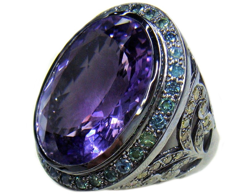 Amethyst stone in history and jewelry