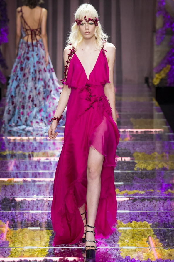 Couture collection Atelier Versace Fall 2024