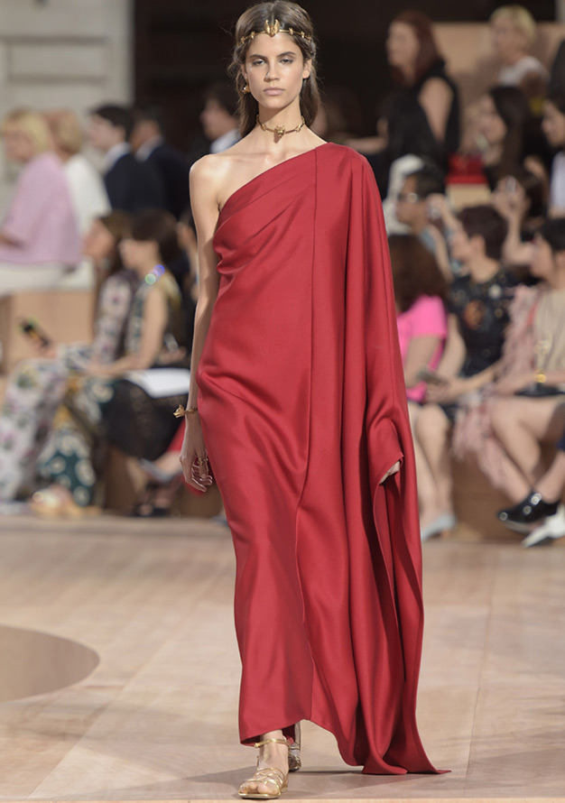 Robe rouge Valentino