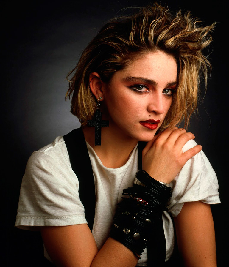 1980s fashion and hairstyles