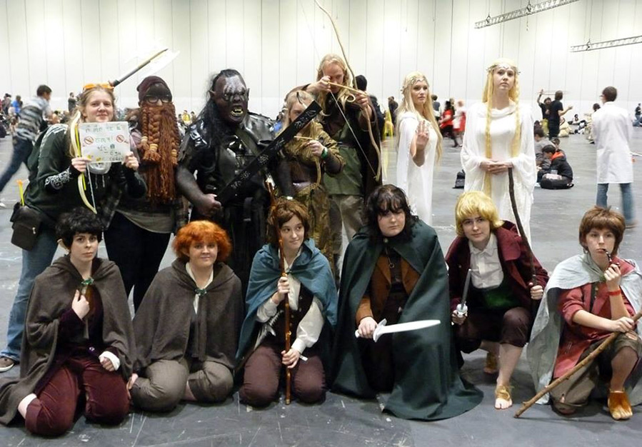 Costumes and images of Tolkienists