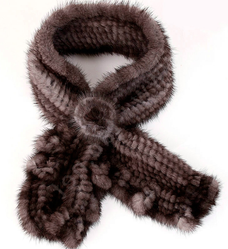 Fashionable fur knitwear and fur weaving