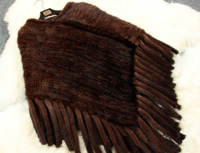 Fashionable fur knitwear and fur weaving