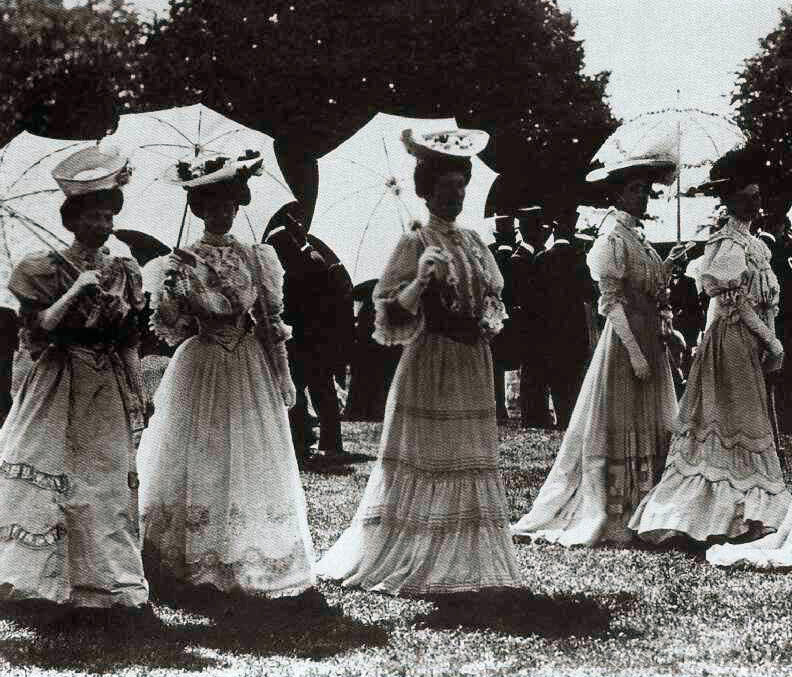 Fashion and style in the 1900s - modern style