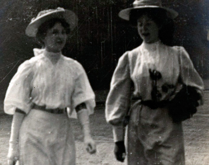 Women's hats 1900s