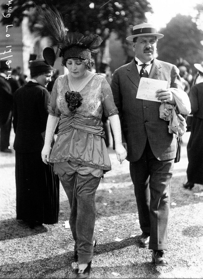 Street fashion of the early 20th century