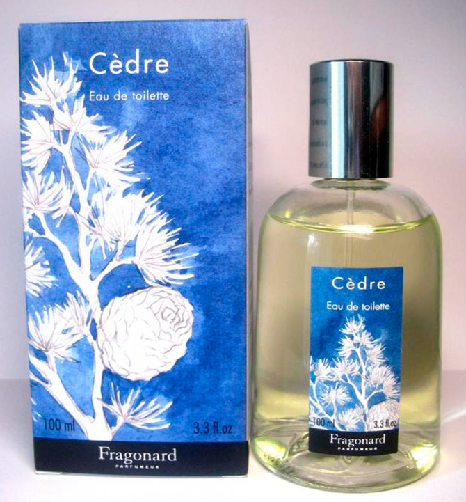 Perfumery with the scent of cedar