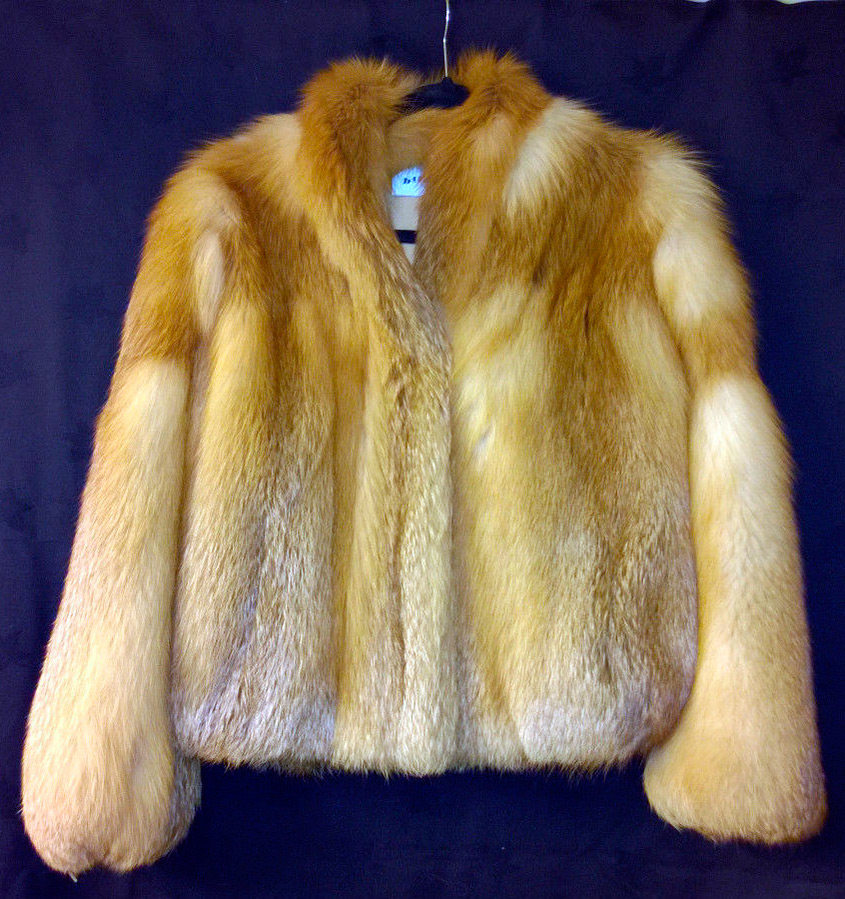 Short fox fur coat