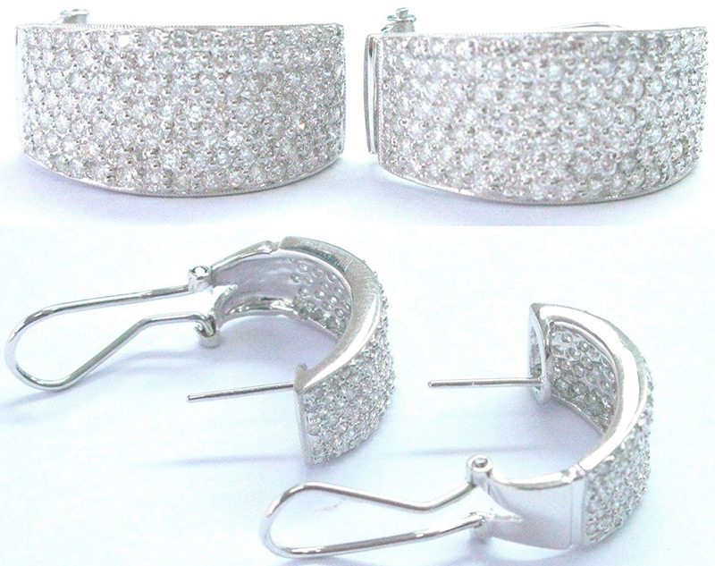 Earrings with diamonds