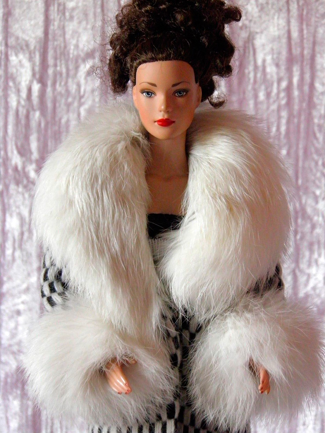 Fur collar coat for doll