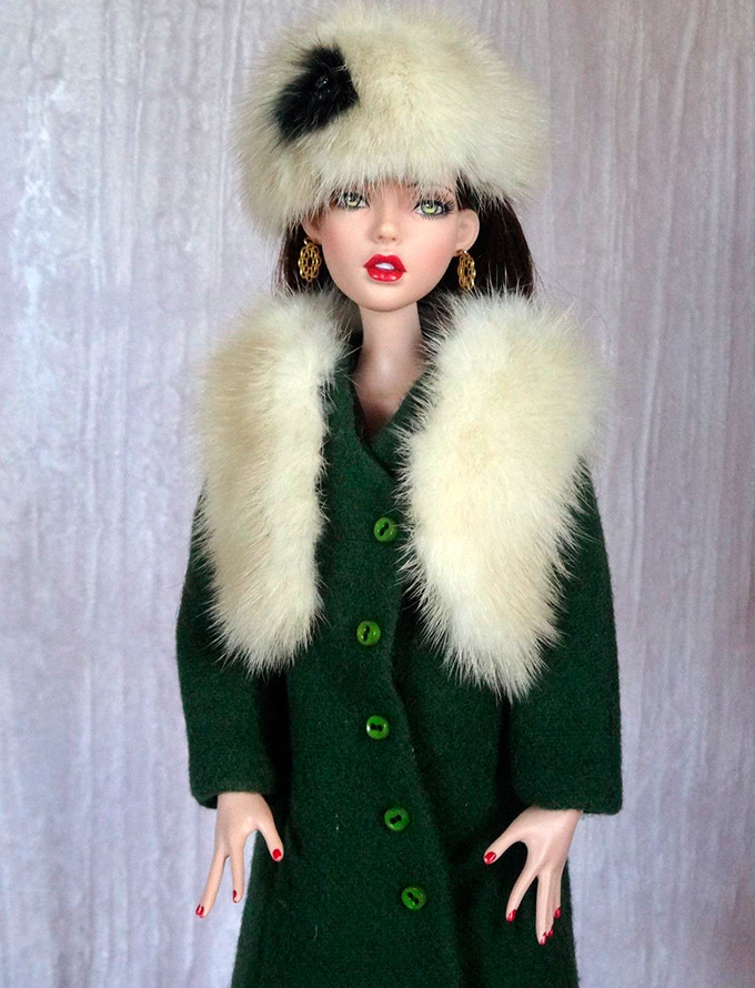 Fur collar coat for doll