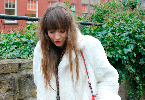 Beautiful white coats and fur coats - the best looks