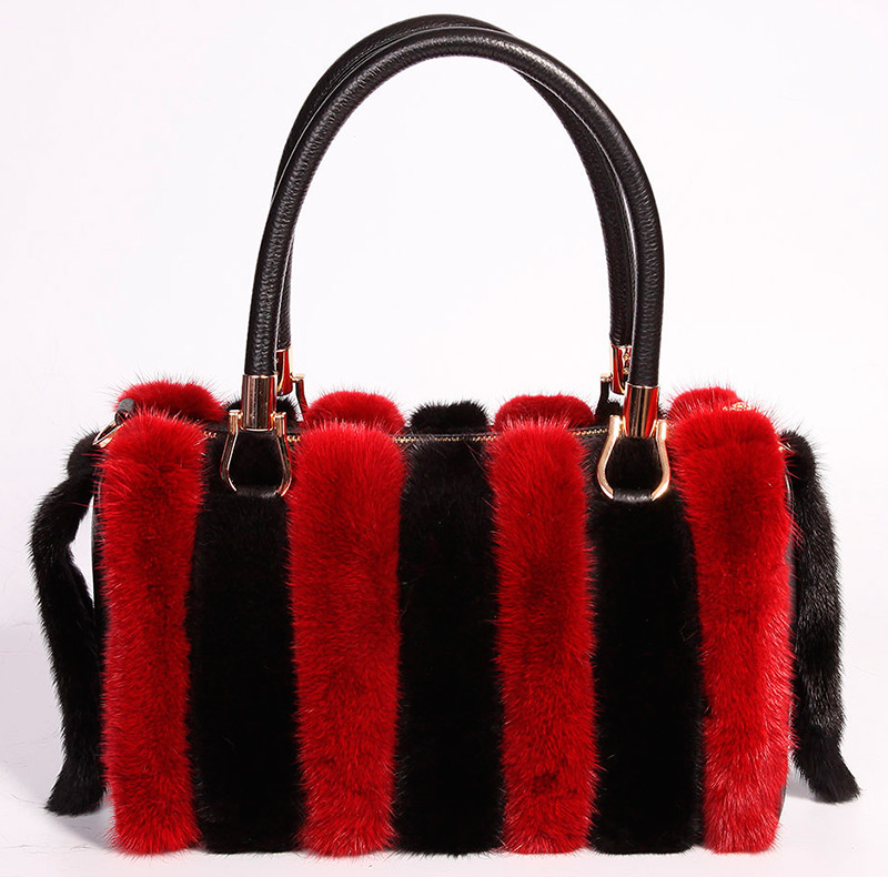 Women's bag with fur