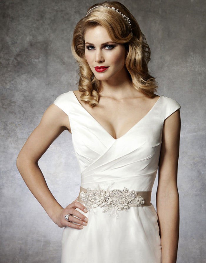 Wedding dress with belt