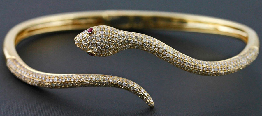 Snake bracelet