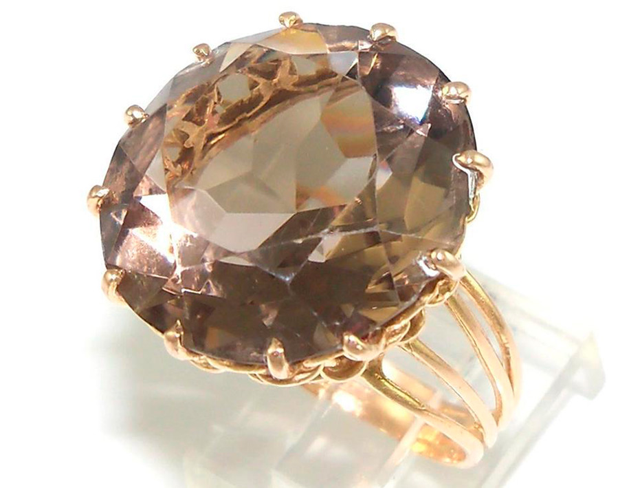 Smoky topaz