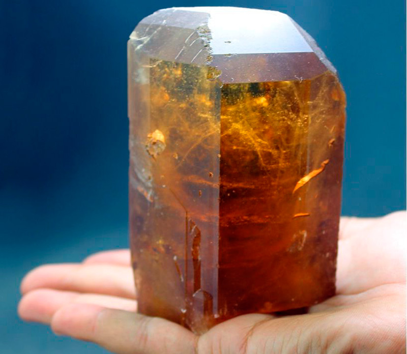 Topaz crystal