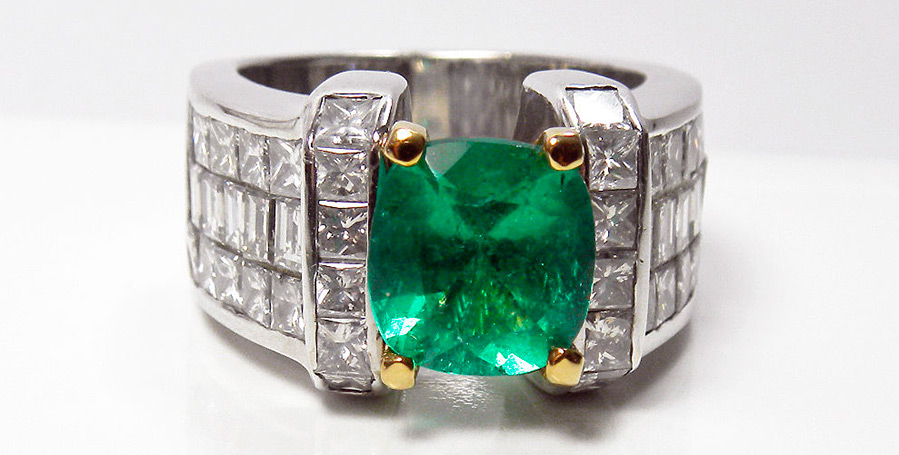 Emerald ring