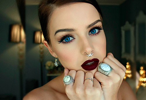 Dark lipstick on the lips - the main beauty trend 2024-2025