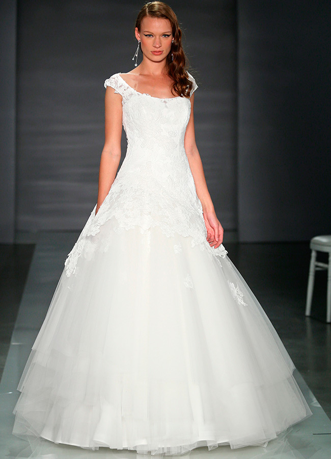 Puffy wedding dresses and princess dresses