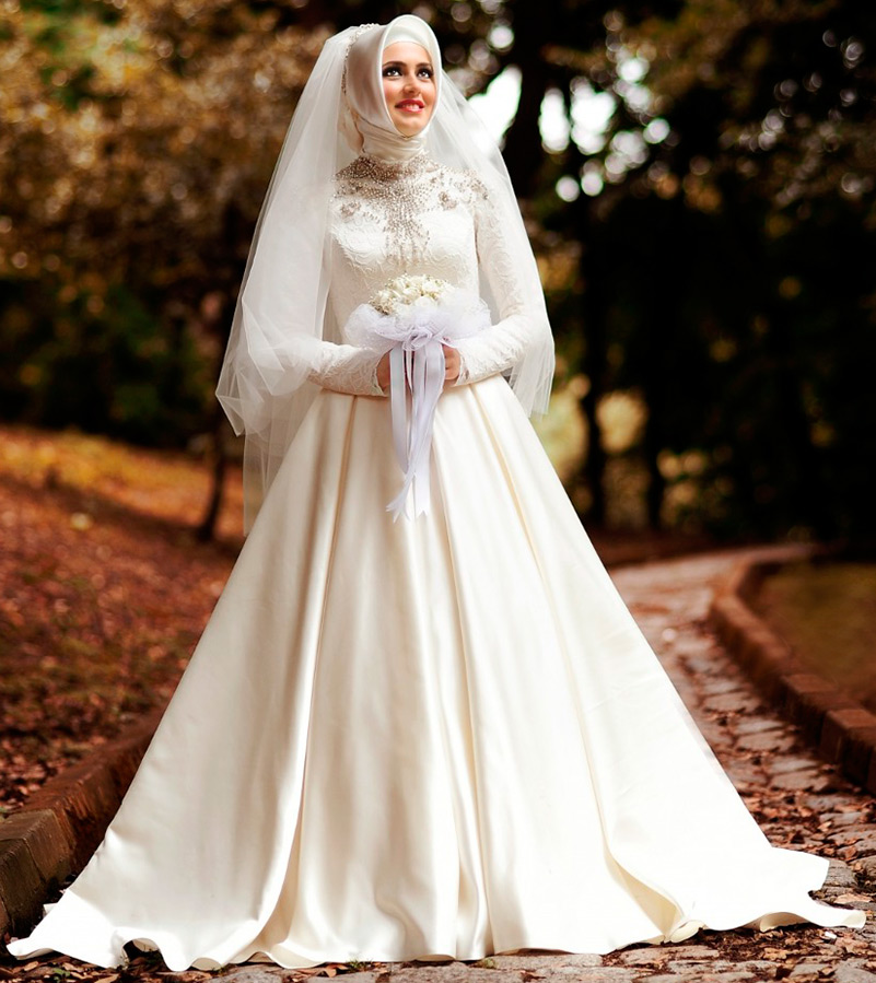 Wedding dresses hijabs for the bride