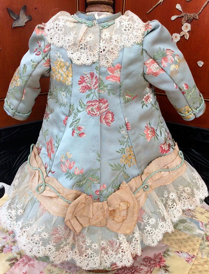 Lovely dresses for vintage dolls